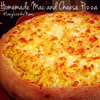 Homemade Mac and Cheese Pizza